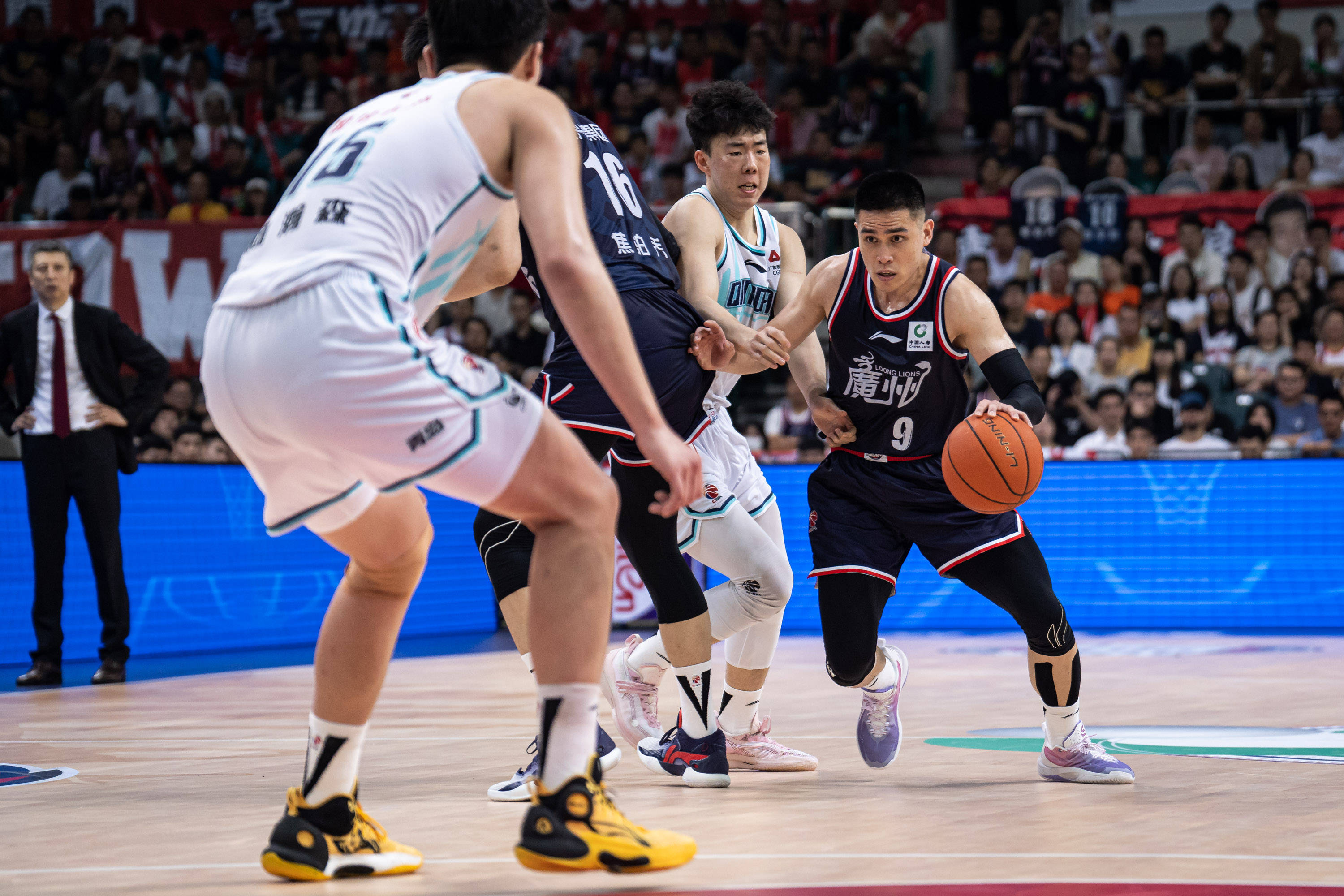 代足球中防 代足球中防