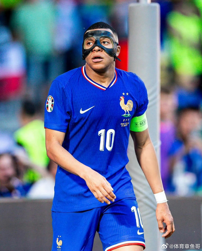 球未过平面 球未过平面